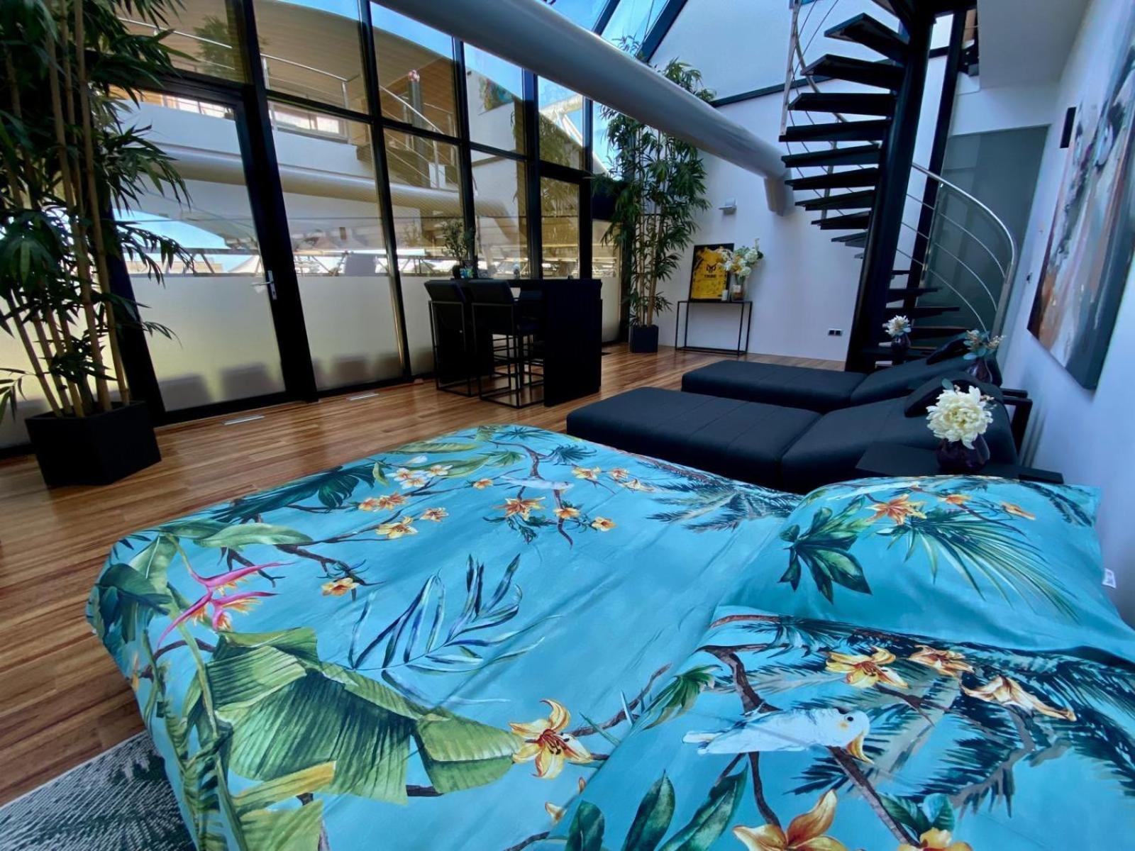 Wellness Dome Penthouse Suite Керкраде Экстерьер фото